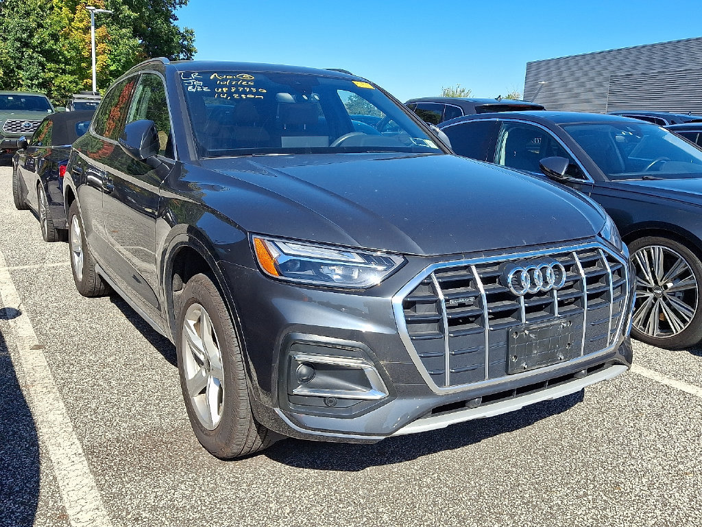 Used 2023 Audi Q5 2.0T Premium w/ Convenience Package AWD/4WD image 3