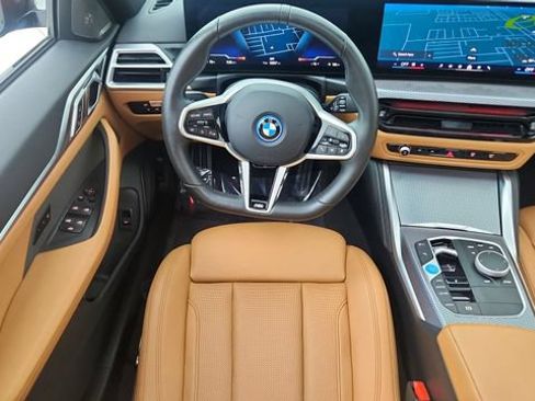 Used 2025 BMW i4 eDrive40 w/ M Sport Package RWD image 37