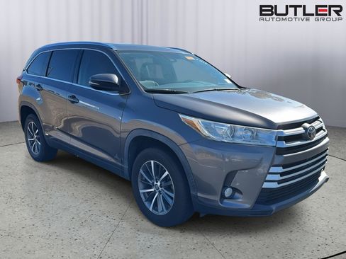 Used 2019 Toyota Highlander XLE image 5