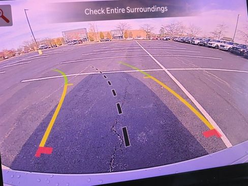 Used 2025 Jeep Grand Cherokee Limited w/ Black Appearance Package image 6