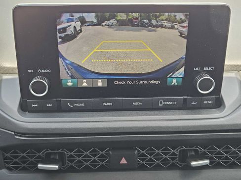 Used 2024 Honda Accord EX image 17