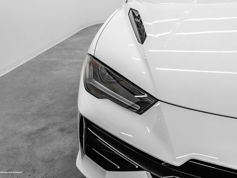 Used 2023 Lamborghini Urus Performante image 13