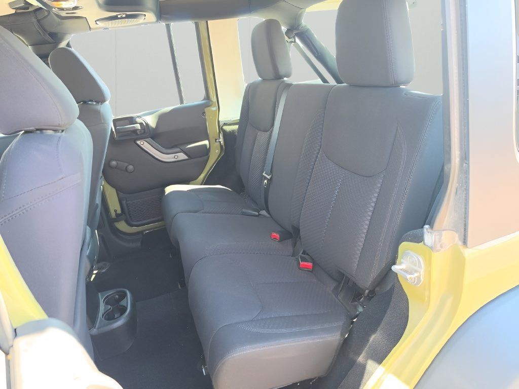 Used 2013 Jeep Wrangler Unlimited Sport w/ Connectivity Group AWD/4WD image 11