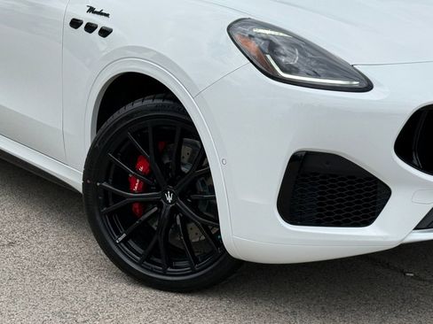 New 2026 Maserati Grecale Modena image 5