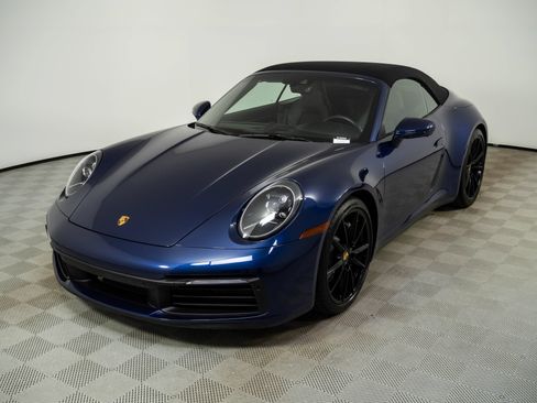Used 2022 Porsche 911 Carrera RWD image 32