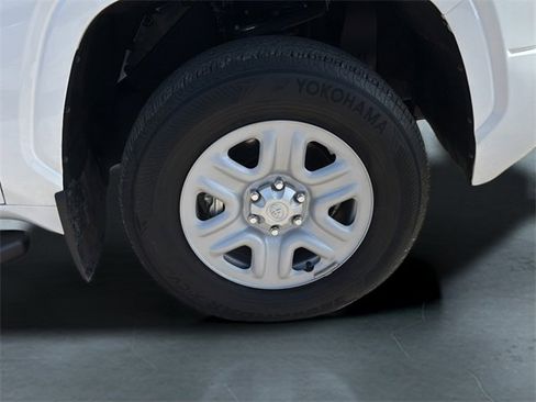 Used 2024 Toyota Tundra SR w/ SR Tow Package image 9