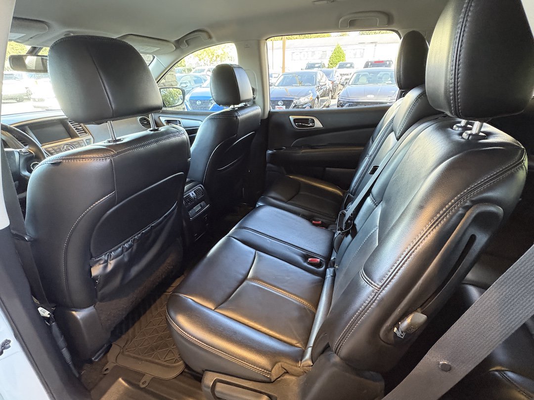 Used 2017 Nissan Pathfinder SL w/ SL Tech Package FWD image 24