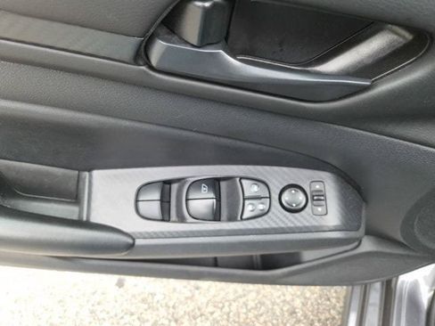 Used 2024 Nissan Altima 2.5 S FWD image 15