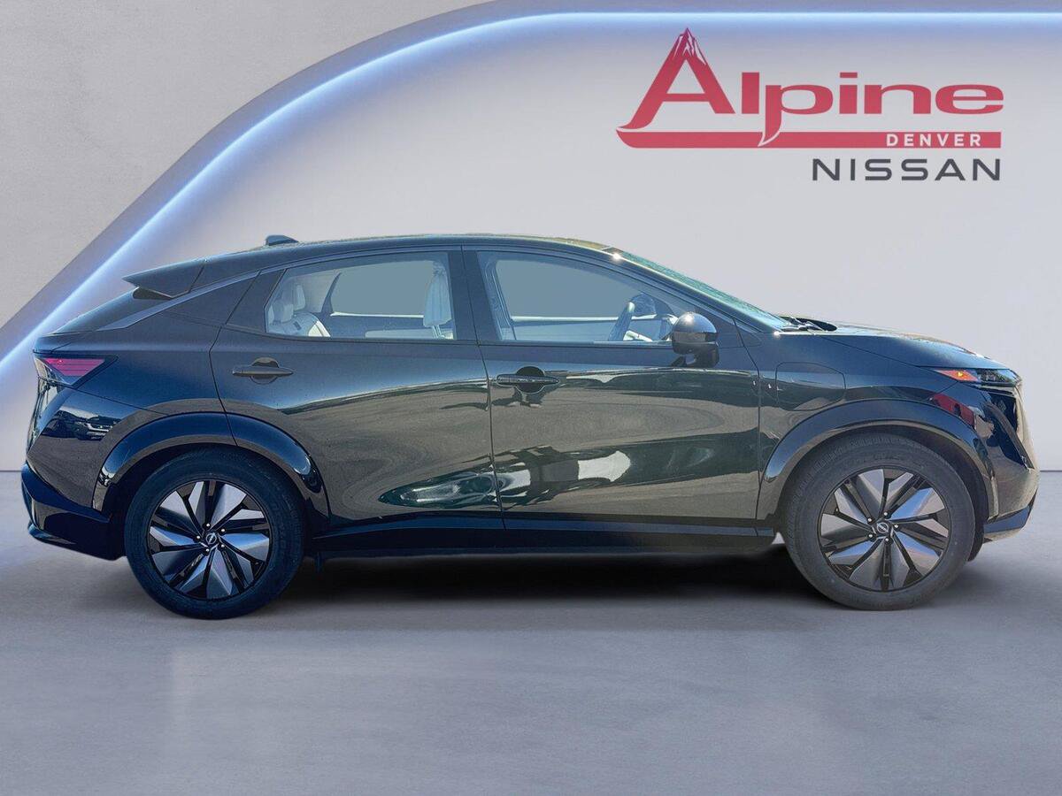 Used 2024 Nissan Ariya AWD image 6