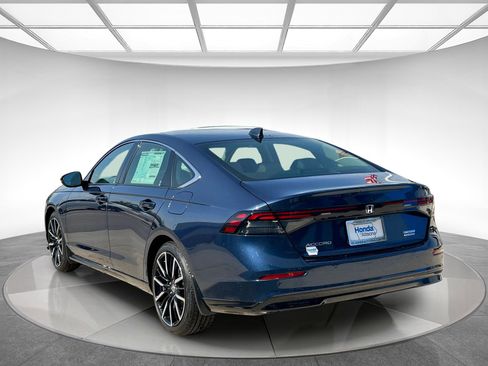 New 2025 Honda Accord Touring image 3