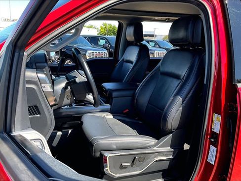 Used 2024 Ford F250 Lariat w/ Lariat Ultimate Package AWD/4WD image 8