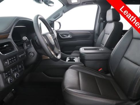 Used 2024 Chevrolet Tahoe High Country AWD/4WD image 17