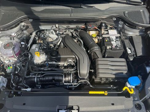 New 2025 Volkswagen Taos S image 10