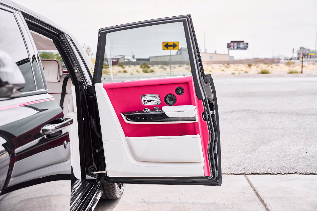 Used 2023 Rolls-Royce Phantom Sedan RWD image 38