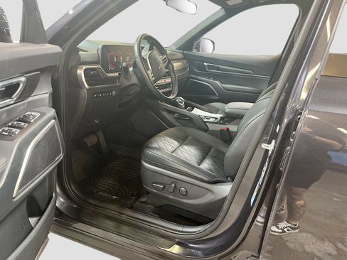 Used 2025 Kia Telluride EX X-Line AWD/4WD image 22