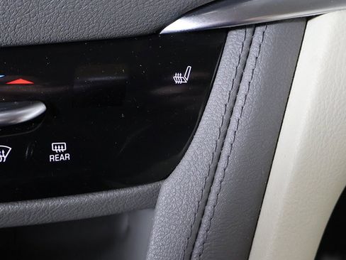 Used 2022 Cadillac XT5 Premium Luxury image 50