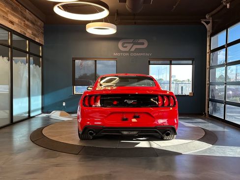 Used 2018 Ford Mustang Coupe w/ Equipment Group 101A RWD image 4