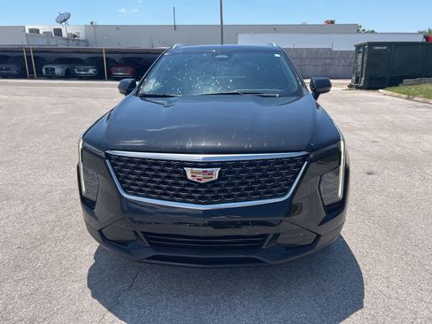 Used 2024 Cadillac XT4 Premium Luxury AWD/4WD image 8
