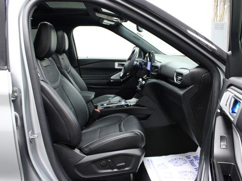 Used 2024 Ford Explorer ST w/ Equipment Group 401A image 17