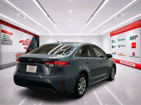 Used 2025 Toyota Corolla LE FWD image 8