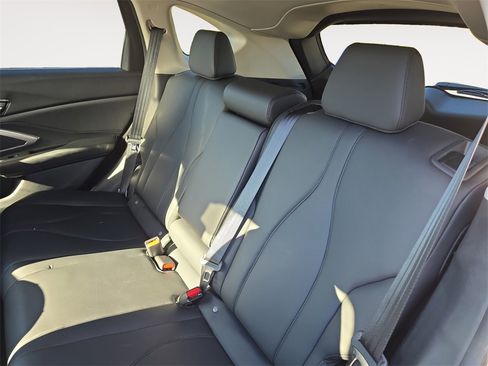 Used 2024 Acura RDX SH-AWD image 13