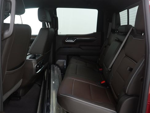 Used 2024 GMC Sierra 1500 Denali AWD/4WD image 16