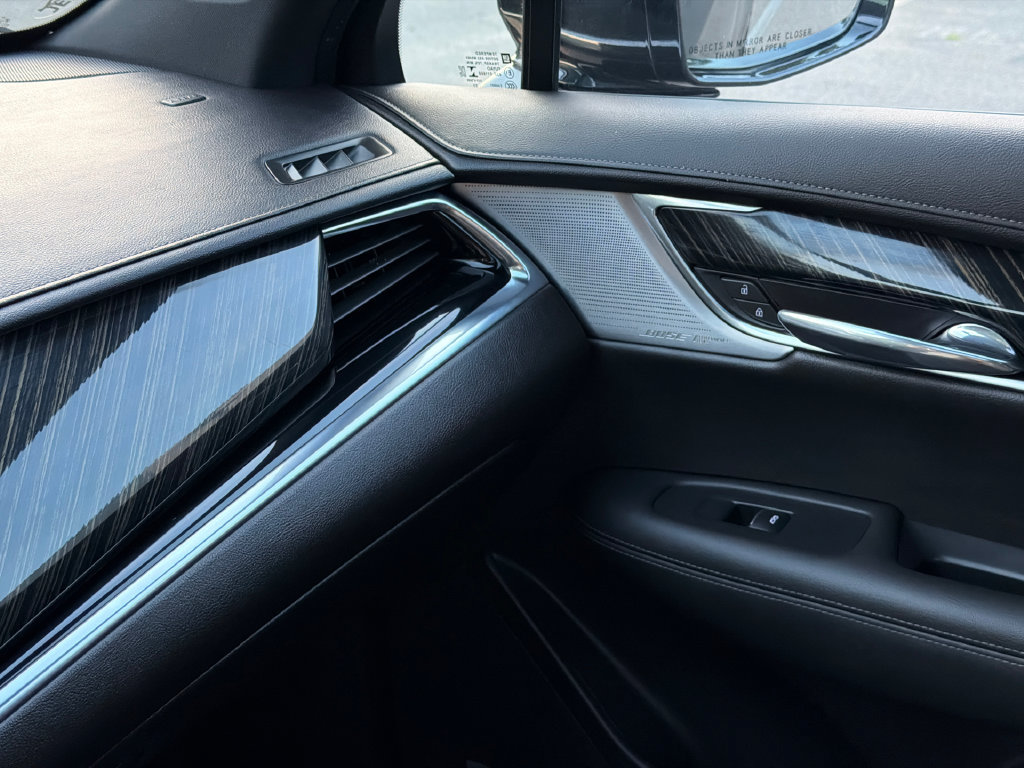 Used 2023 Cadillac XT6 Premium Luxury AWD/4WD image 33
