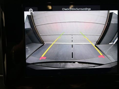 Used 2025 Jeep Grand Cherokee Altitude image 32