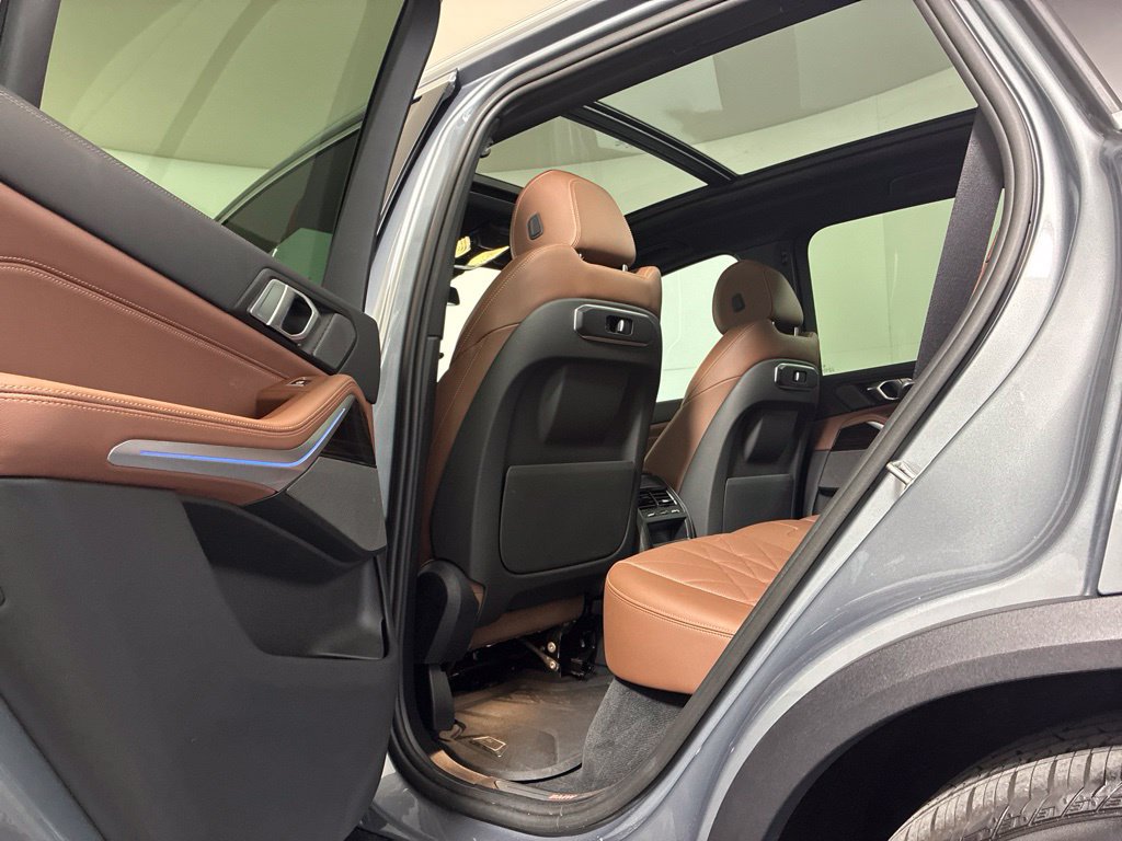 Certified 2025 BMW X5 xDrive50e AWD/4WD image 29
