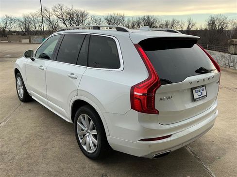 Used 2018 Volvo XC90 T6 Momentum w/ Momentum Plus Package image 4