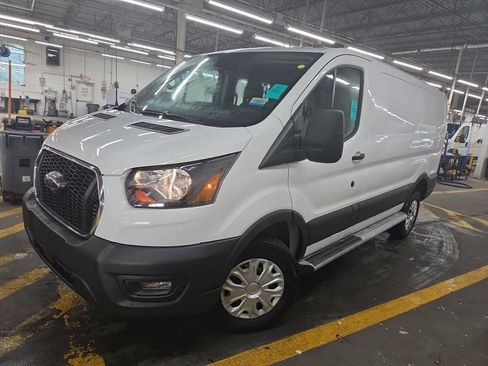 Used 2025 Ford Transit 250 Low Roof w/ Exterior Upgrade Package RWD image 2