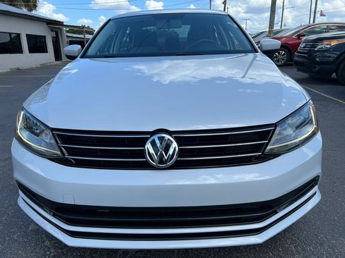 Used 2017 Volkswagen Jetta S image 3
