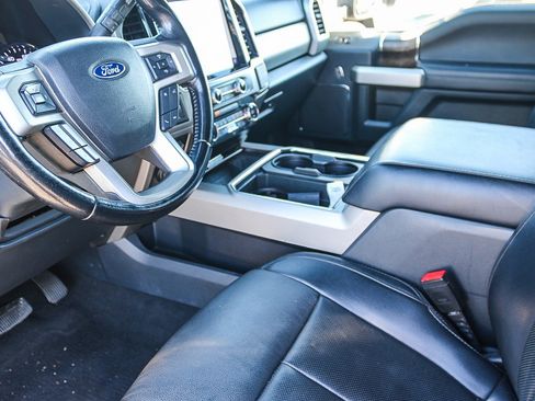 Used 2022 Ford F350 Lariat w/ Black Appearance Package image 18