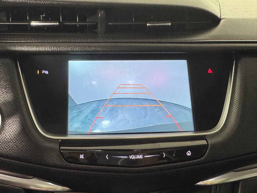 Used 2017 Cadillac XT5 Luxury w/ Driver Awareness Package AWD/4WD image 17