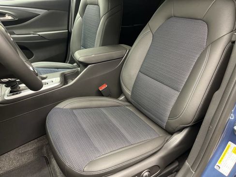 New 2026 Buick Envista Sport Touring w/ Convenience I Package FWD image 8