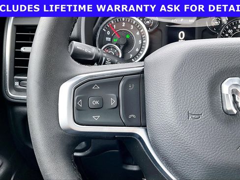 Used 2025 RAM 1500 Big Horn AWD/4WD image 15