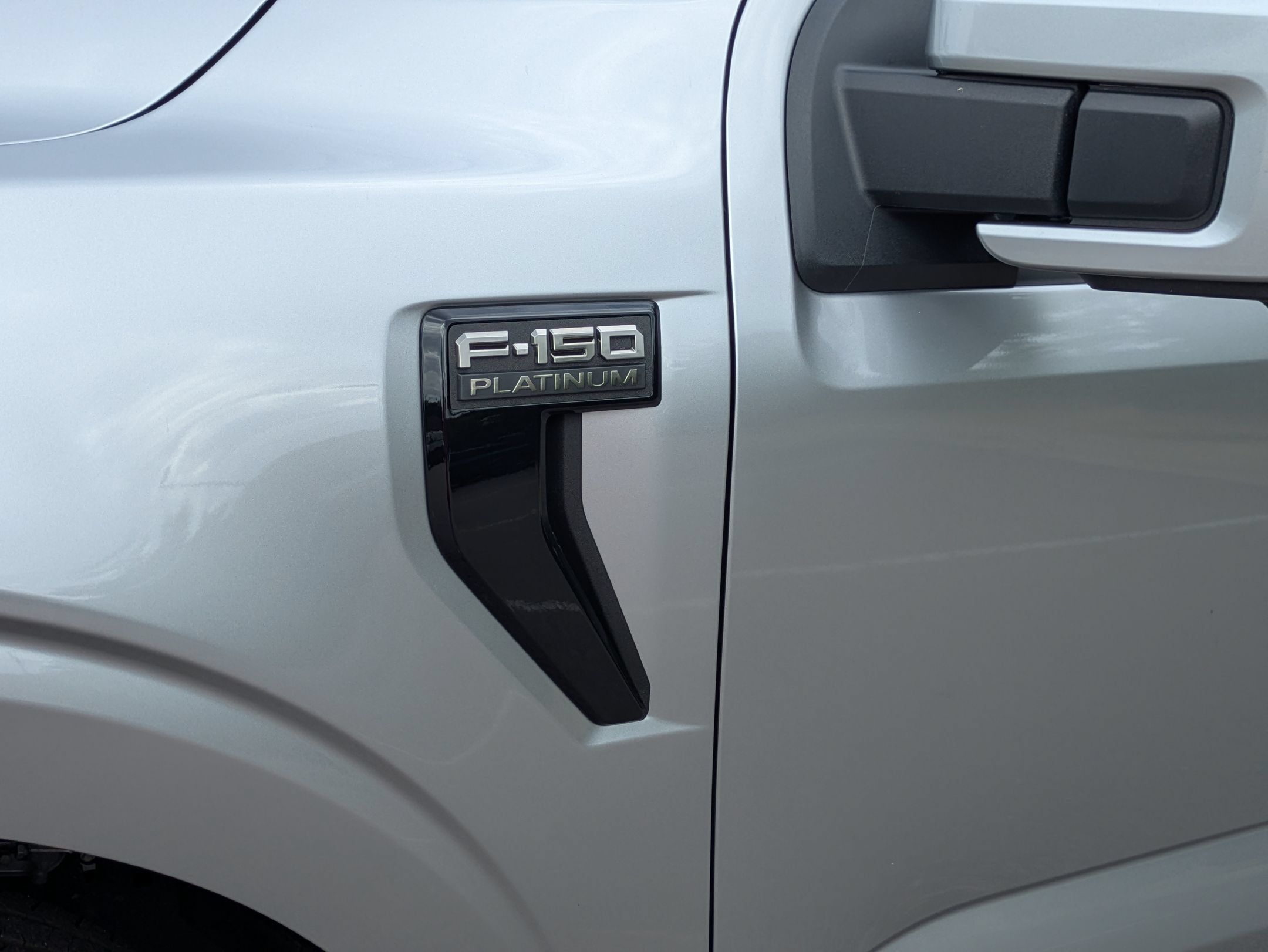Certified 2025 Ford F150 Platinum w/ Equipment Group 702A High AWD/4WD image 12