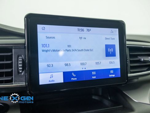 Used 2020 Ford Explorer XLT w/ Equipment Group 202A AWD/4WD image 18
