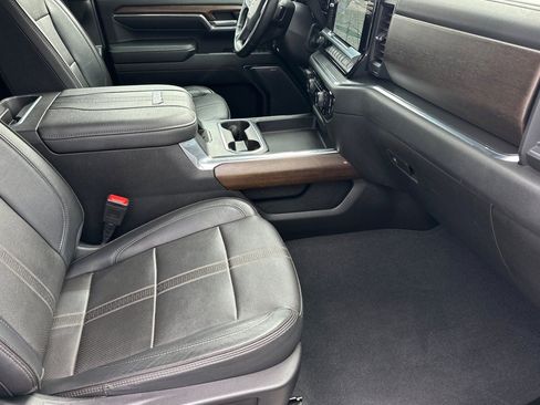 Used 2024 Chevrolet Silverado 3500 High Country w/ Technology Package AWD/4WD image 15
