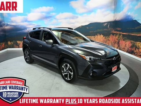 Used 2025 Subaru Crosstrek 2.0i Premium image 2