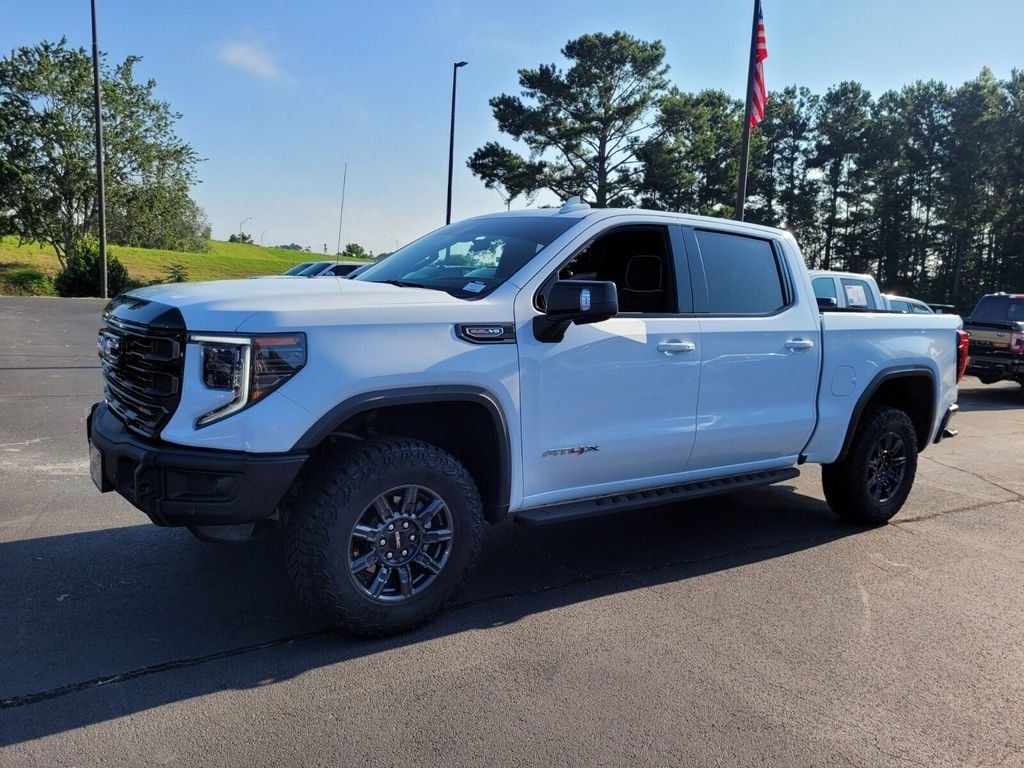 Used 2024 GMC Sierra 1500 AT4X AWD/4WD image 4