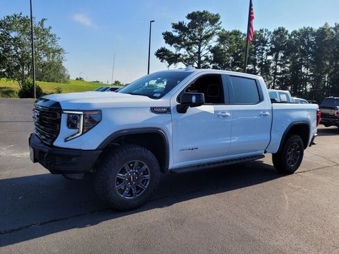 Used 2024 GMC Sierra 1500 AT4X AWD/4WD image 4