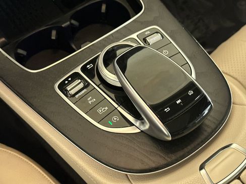 Certified 2020 Mercedes-Benz E 350 Sedan image 33