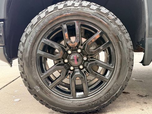 Used 2022 GMC Sierra 1500 Elevation AWD/4WD image 15