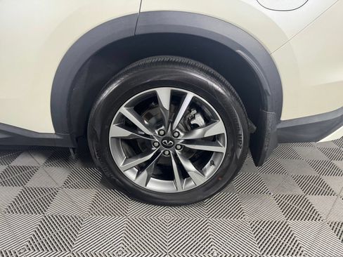 Used 2024 Nissan Pathfinder Platinum w/ Cargo Package AWD/4WD image 41