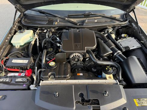 Used 2007 Lincoln Town Car Signature RWD image 19
