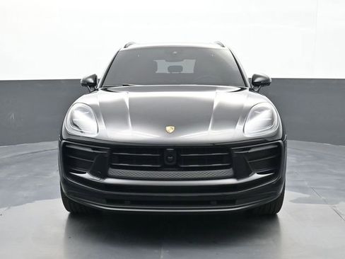 Certified 2024 Porsche Macan AWD/4WD image 26