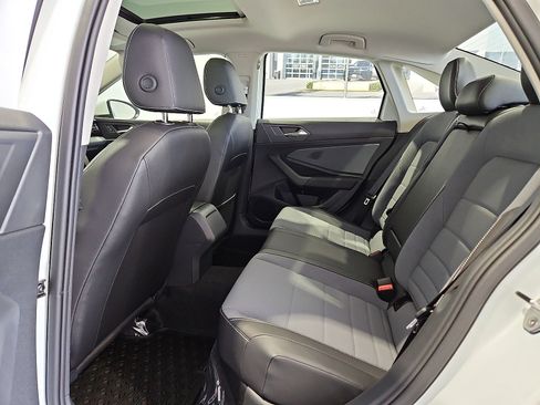 New 2026 Volkswagen Jetta SE FWD image 14