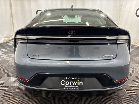Used 2025 Toyota Prius Plug-In Hybrid FWD image 7