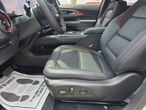 Used 2026 Chevrolet Equinox EV RS w/ Convenience Package II AWD/4WD image 17